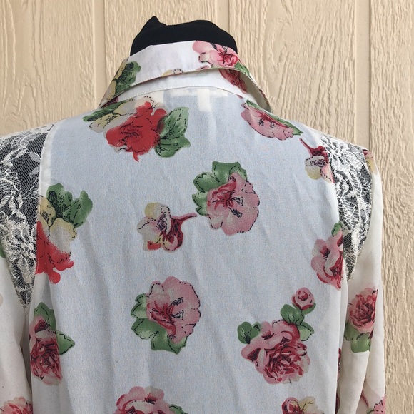 Beautiful Miss Me Women’s Blouse with Lace - Picture 5 of 13